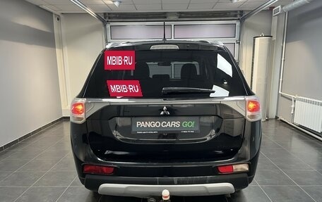 Mitsubishi Outlander III рестайлинг 3, 2014 год, 1 299 000 рублей, 4 фотография