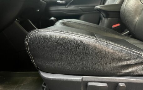 Mitsubishi Outlander III рестайлинг 3, 2014 год, 1 299 000 рублей, 8 фотография