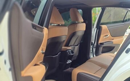 Lexus ES VII, 2021 год, 2 820 077 рублей, 11 фотография