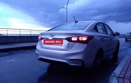 Hyundai Solaris II рестайлинг, 2018 год, 1 150 000 рублей, 3 фотография