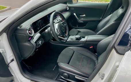 Mercedes-Benz CLA, 2019 год, 2 780 000 рублей, 15 фотография