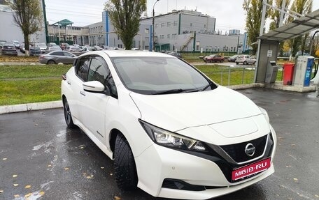 Nissan Leaf II, 2018 год, 1 400 000 рублей, 1 фотография
