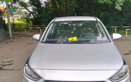 Hyundai Solaris II рестайлинг, 2018 год, 1 360 000 рублей, 1 фотография