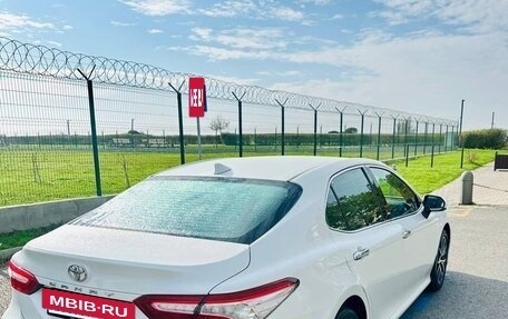 Toyota Camry, 2021 год, 4 700 000 рублей, 8 фотография