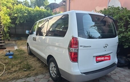 Hyundai Grand Starex Grand Starex I рестайлинг 2, 2008 год, 950 000 рублей, 13 фотография
