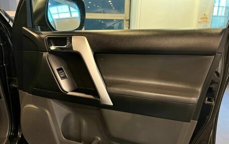 Toyota Land Cruiser Prado 150 рестайлинг 2, 2013 год, 2 940 000 рублей, 27 фотография