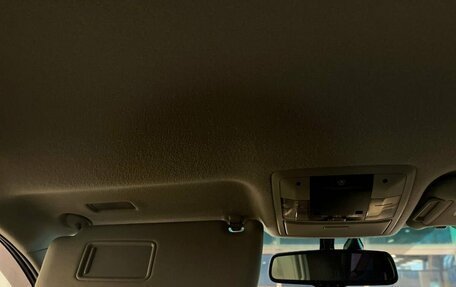 Toyota Land Cruiser Prado 150 рестайлинг 2, 2013 год, 2 940 000 рублей, 32 фотография