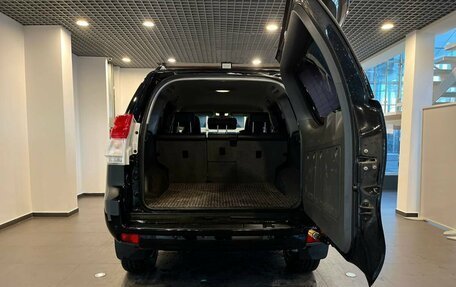 Toyota Land Cruiser Prado 150 рестайлинг 2, 2013 год, 2 940 000 рублей, 34 фотография