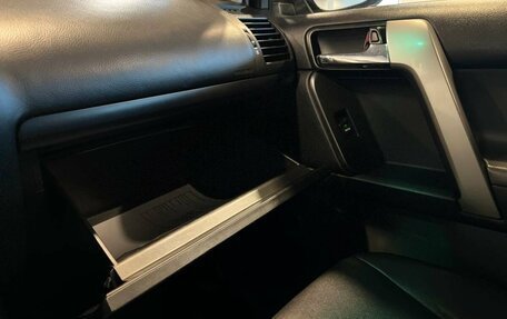 Toyota Land Cruiser Prado 150 рестайлинг 2, 2013 год, 2 940 000 рублей, 29 фотография