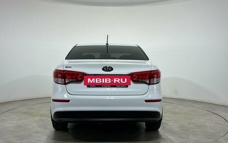 KIA Rio III рестайлинг, 2015 год, 900 000 рублей, 3 фотография