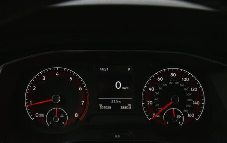 Volkswagen Jetta VII, 2019 год, 1 749 000 рублей, 18 фотография