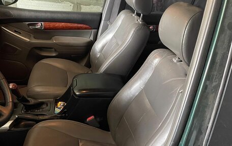 Toyota Land Cruiser Prado 120 рестайлинг, 2005 год, 1 700 000 рублей, 3 фотография