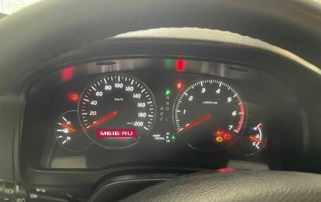 Toyota Land Cruiser Prado 120 рестайлинг, 2005 год, 1 700 000 рублей, 2 фотография