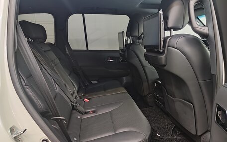 Toyota Land Cruiser, 2022 год, 12 900 000 рублей, 18 фотография