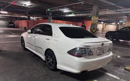 Toyota Crown, 2011 год, 1 650 000 рублей, 5 фотография