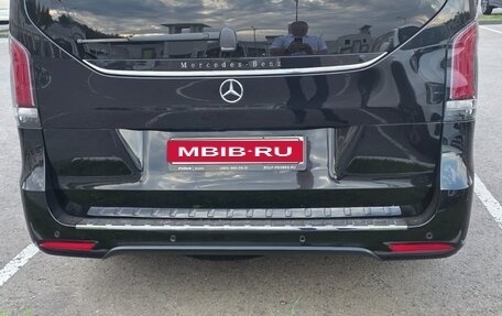 Mercedes-Benz V-Класс, 2018 год, 4 990 000 рублей, 3 фотография