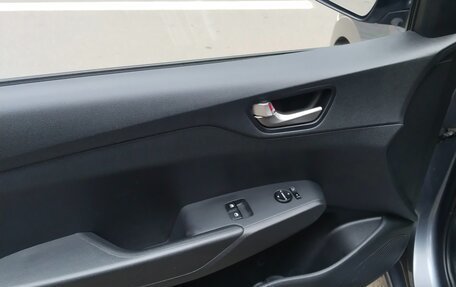 Hyundai Solaris II рестайлинг, 2017 год, 1 200 000 рублей, 10 фотография