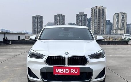 BMW X2, 2021 год, 1 650 000 рублей, 2 фотография