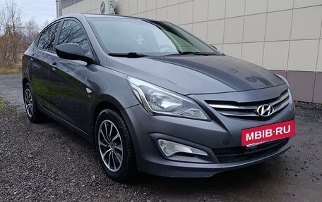 Hyundai Solaris II рестайлинг, 2015 год, 1 090 000 рублей, 2 фотография