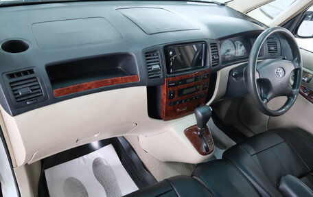 Toyota Corolla Spacio II, 2001 год, 649 000 рублей, 19 фотография