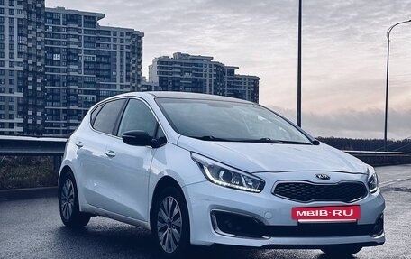 KIA cee'd III, 2017 год, 1 320 000 рублей, 2 фотография