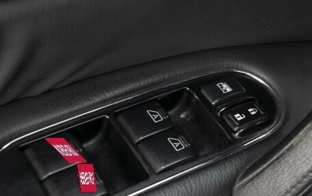 Nissan Patrol, 2012 год, 2 360 000 рублей, 21 фотография