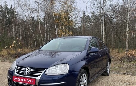 Volkswagen Jetta VI, 2007 год, 695 000 рублей, 1 фотография