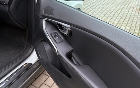 Volvo V40 Cross Country I, 2017 год, 2 040 000 рублей, 4 фотография