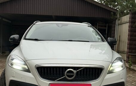 Volvo V40 Cross Country I, 2017 год, 2 040 000 рублей, 7 фотография