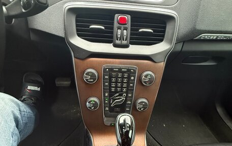 Volvo V40 Cross Country I, 2017 год, 2 040 000 рублей, 14 фотография