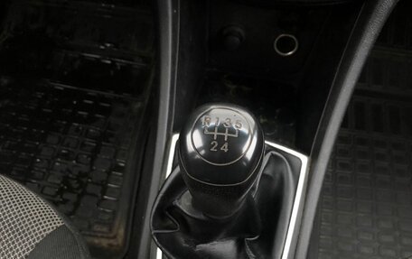 Hyundai Solaris II рестайлинг, 2011 год, 525 000 рублей, 14 фотография