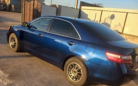 Toyota Camry, 2006 год, 950 000 рублей, 2 фотография