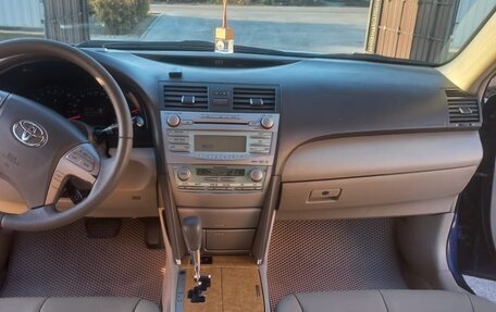 Toyota Camry, 2006 год, 950 000 рублей, 7 фотография