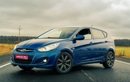 Hyundai Solaris II рестайлинг, 2013 год, 870 000 рублей, 1 фотография