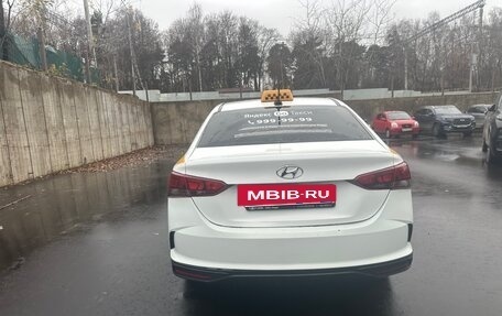 Hyundai Solaris II рестайлинг, 2018 год, 950 000 рублей, 17 фотография
