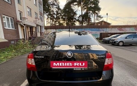 Skoda Rapid I, 2014 год, 1 050 000 рублей, 4 фотография