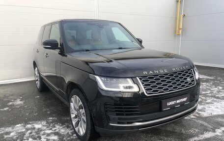 Land Rover Range Rover IV рестайлинг, 2018 год, 5 970 000 рублей, 2 фотография