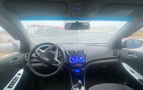 Hyundai Solaris II рестайлинг, 2011 год, 810 000 рублей, 12 фотография