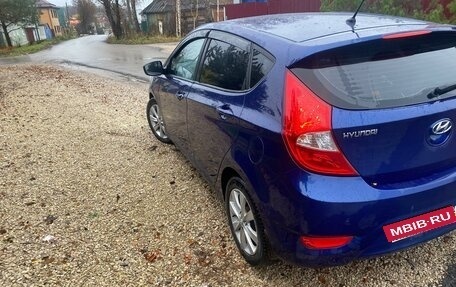 Hyundai Solaris II рестайлинг, 2011 год, 810 000 рублей, 7 фотография