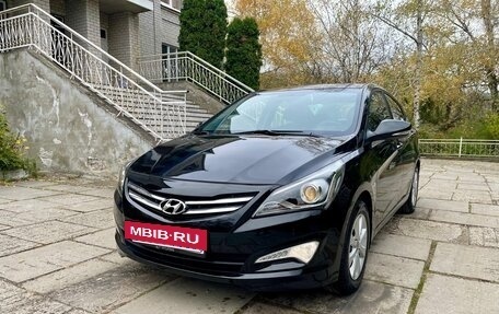 Hyundai Solaris II рестайлинг, 2016 год, 945 000 рублей, 2 фотография