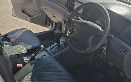 Toyota Corolla, 2004 год, 620 000 рублей, 4 фотография