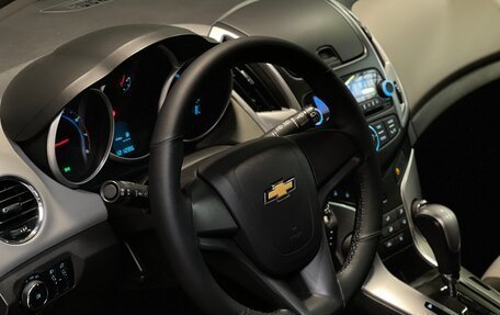 Chevrolet Cruze II, 2013 год, 890 000 рублей, 10 фотография