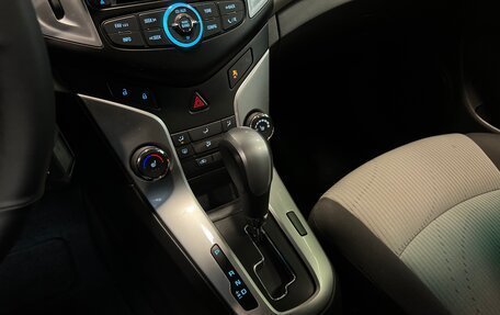 Chevrolet Cruze II, 2013 год, 890 000 рублей, 15 фотография