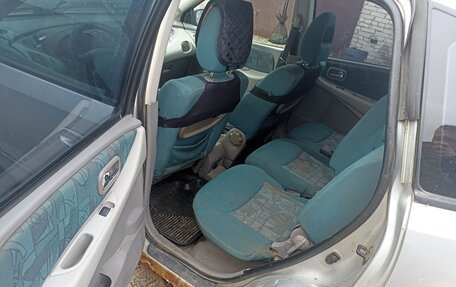 Nissan Almera Tino i, 2000 год, 120 000 рублей, 11 фотография