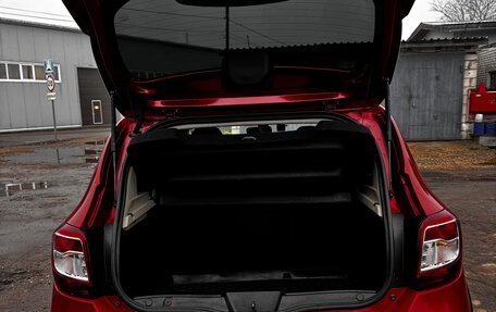 Renault Sandero II рестайлинг, 2015 год, 850 000 рублей, 3 фотография