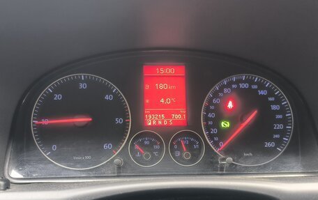 Volkswagen Touran III, 2006 год, 500 000 рублей, 17 фотография