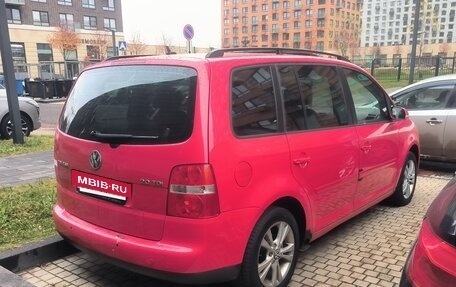 Volkswagen Touran III, 2006 год, 500 000 рублей, 5 фотография