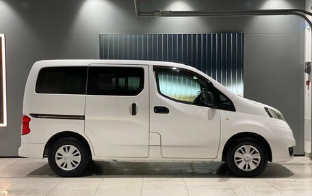 Nissan NV200, 2010 год, 830 000 рублей, 6 фотография