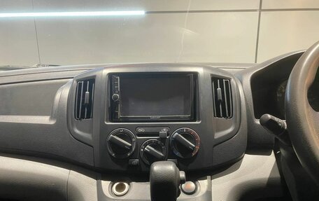 Nissan NV200, 2010 год, 830 000 рублей, 11 фотография