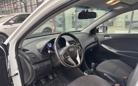 Hyundai Solaris II рестайлинг, 2015 год, 950 000 рублей, 6 фотография